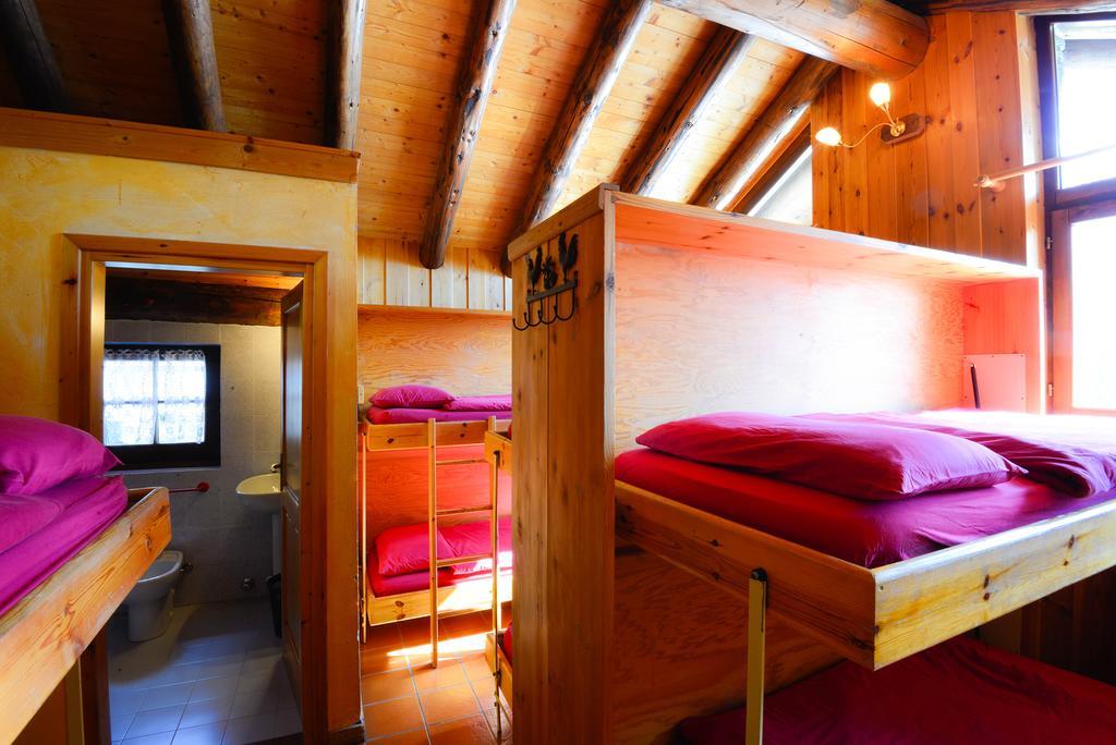 Rifugio Vieux Crest Hotel Champoluc Room photo